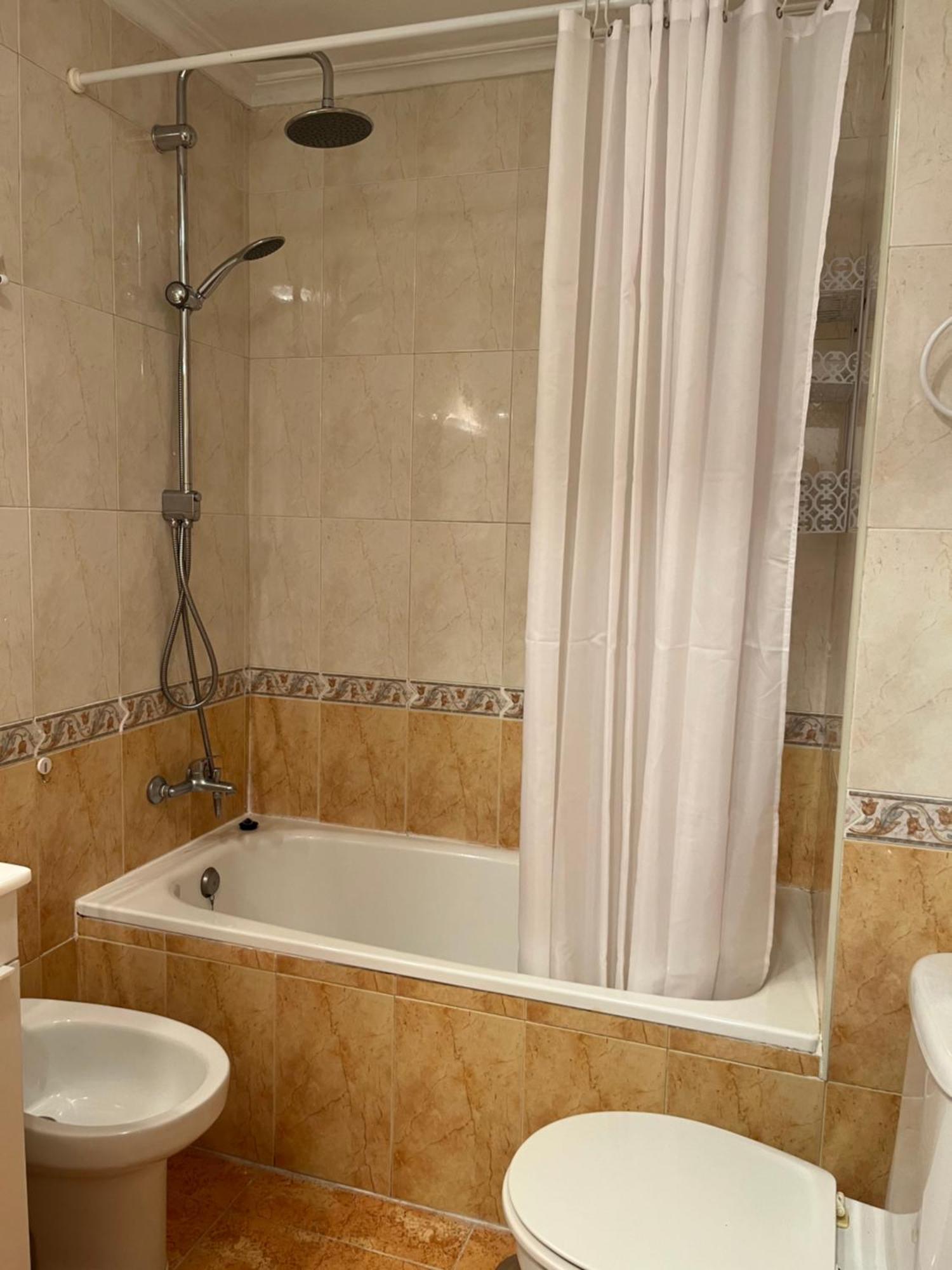 Almuden'S Green Apartment, High-Speed Free Wifi, 250M To Beach, The Center Of Torrevieja Luaran gambar